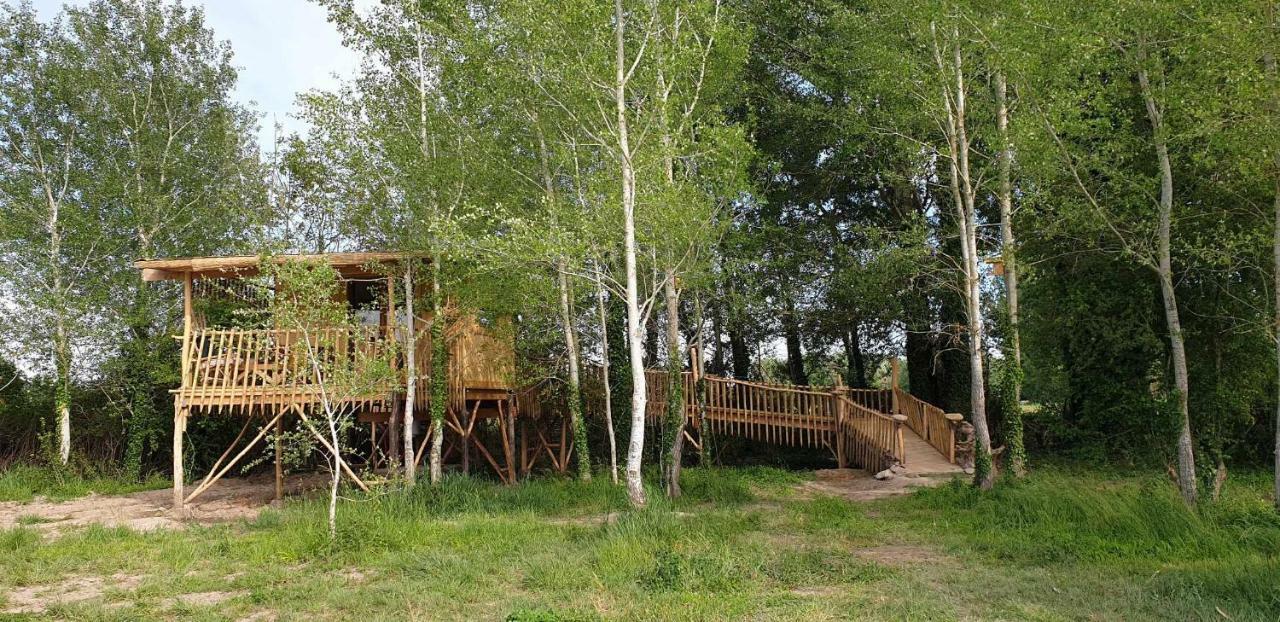 La Cabane Perchee Villelaure Exterior foto